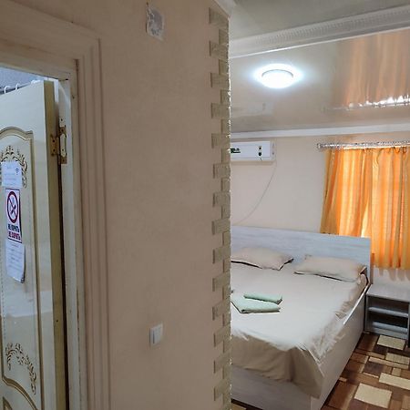Family Guest House - Friends-J Nukus Exterior photo