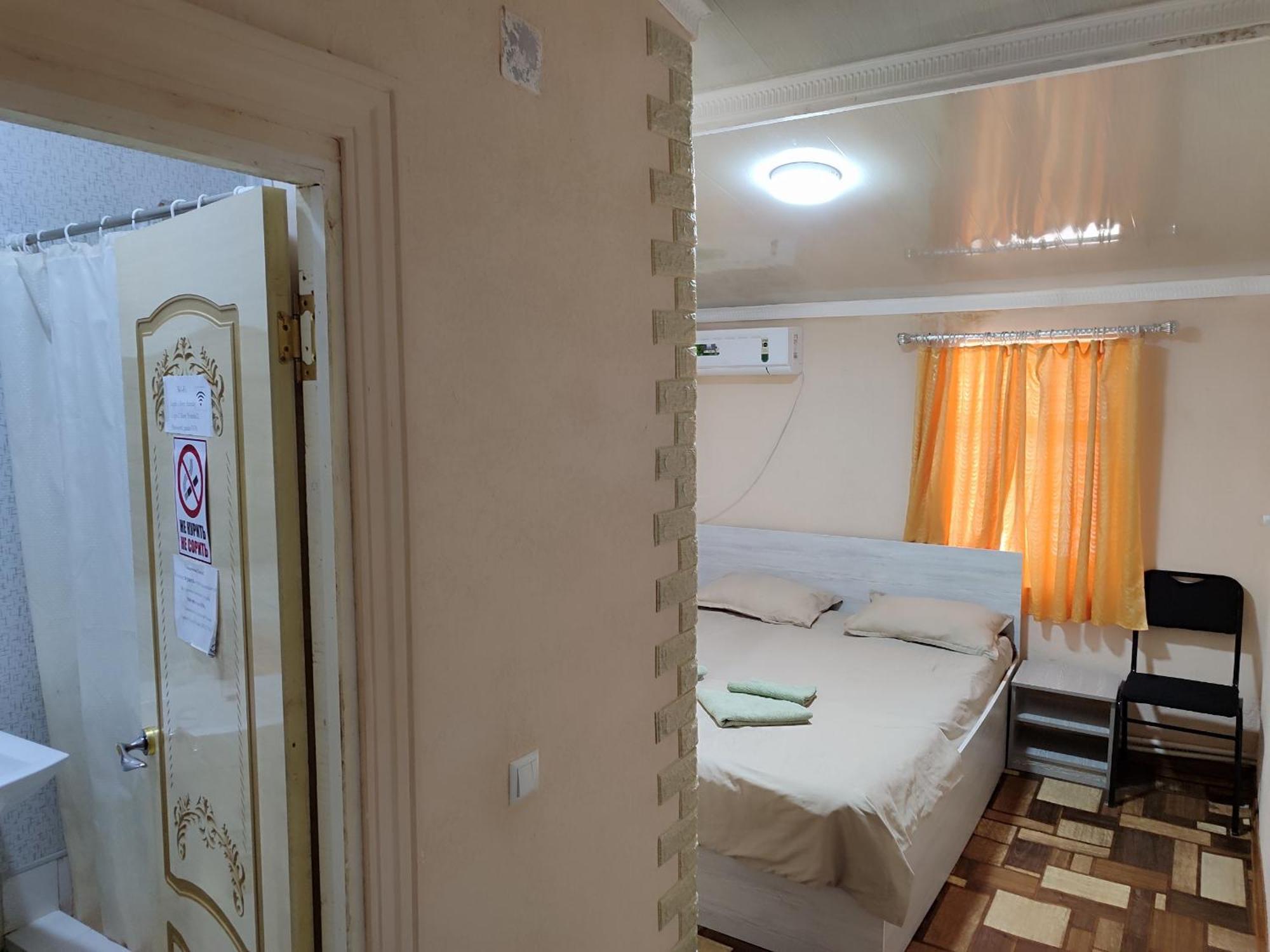 Family Guest House - Friends-J Nukus Exterior photo